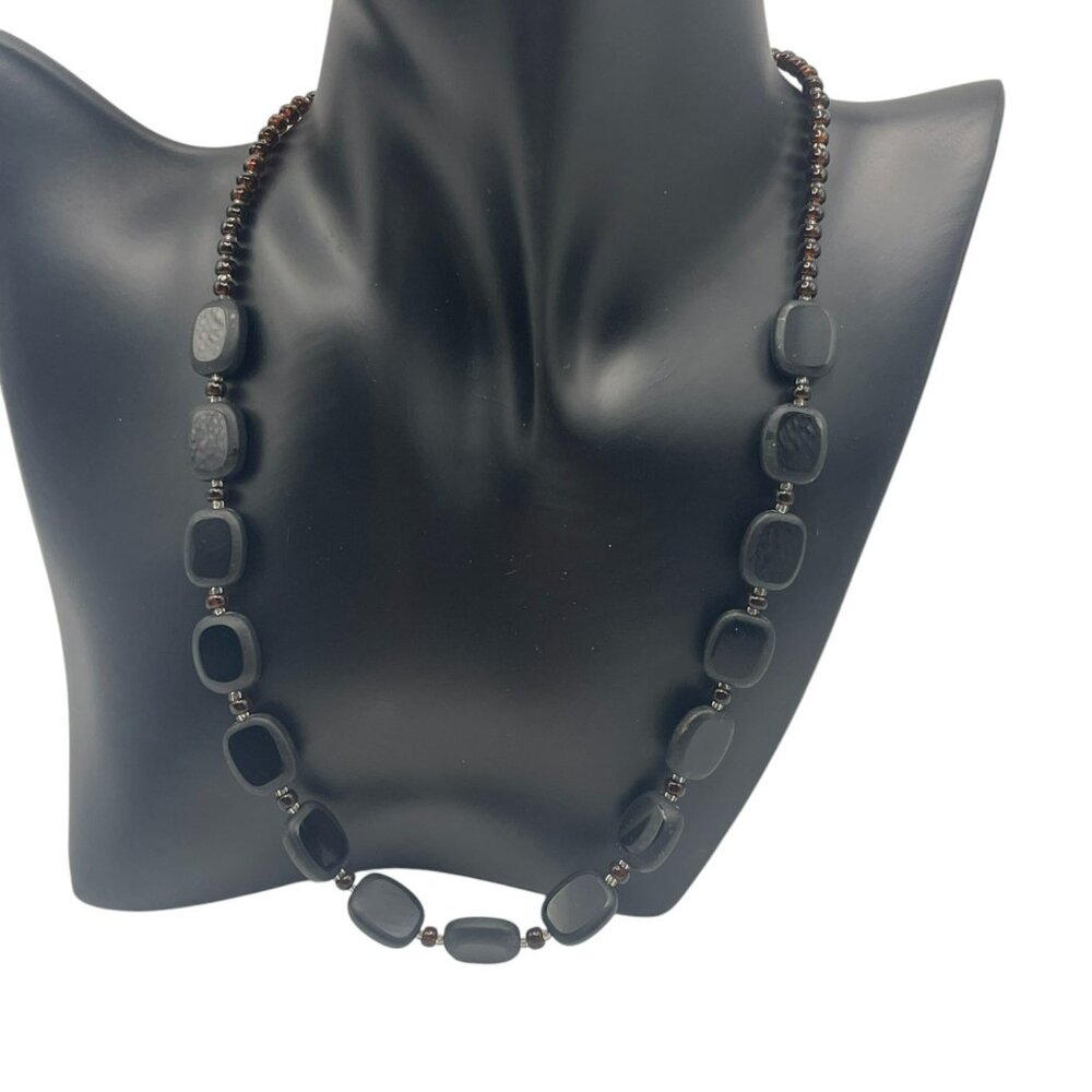 **Black Bead 18" Necklace